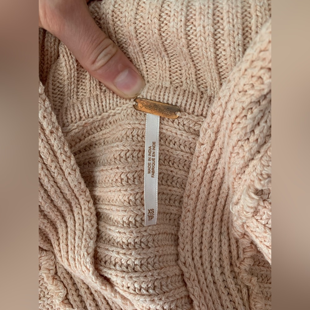 Free People light pink sweater